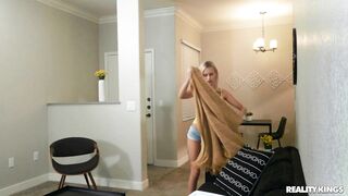 Slutty House Sitter - Kiara Cole